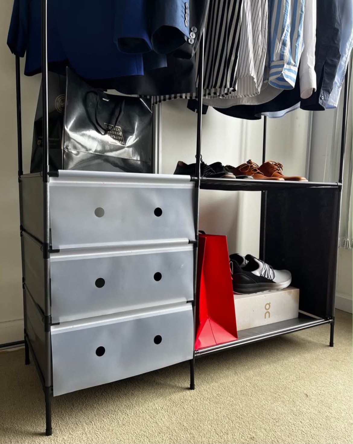 Cajonera con perchero doble